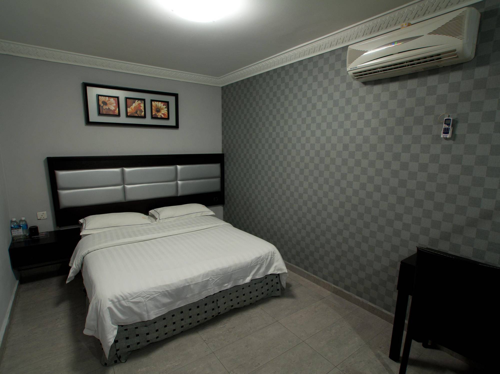 T Hotel Johor Bahru Секудаи Экстерьер фото