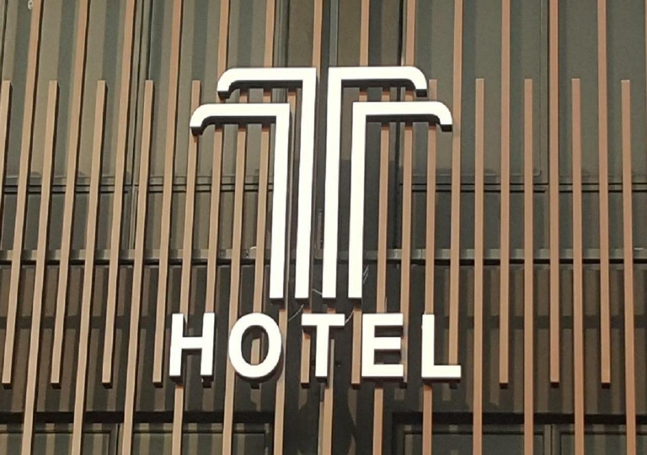 T Hotel Johor Bahru Секудаи Экстерьер фото