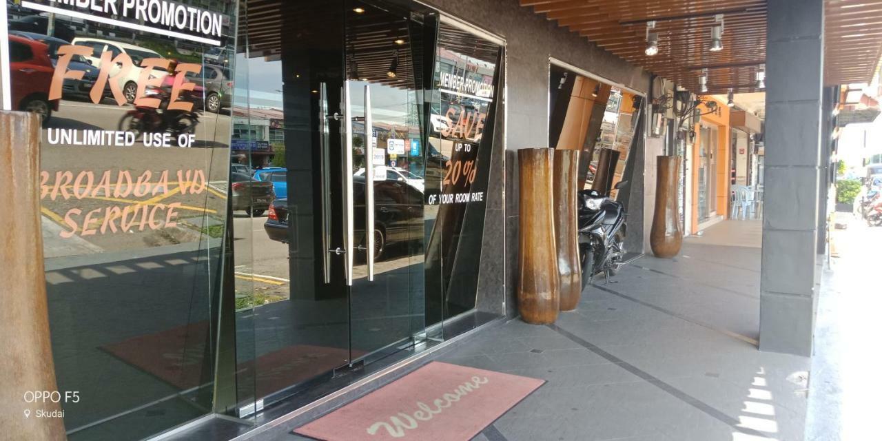 T Hotel Johor Bahru Секудаи Экстерьер фото